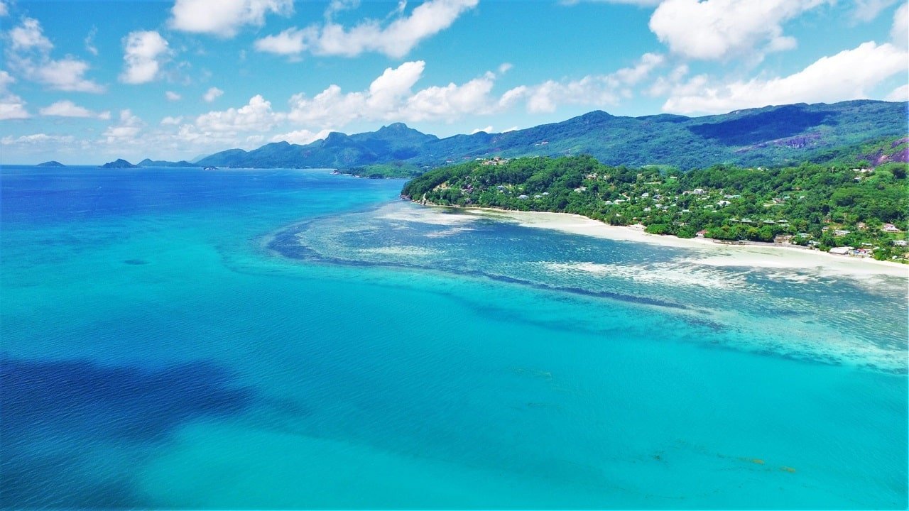 Unwind at the Bay of Islands Pristine Beaches