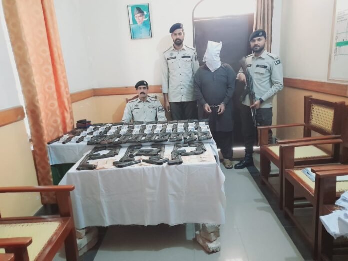 Smuggler Arrested with Illicit Weapons in Kachi Pakki