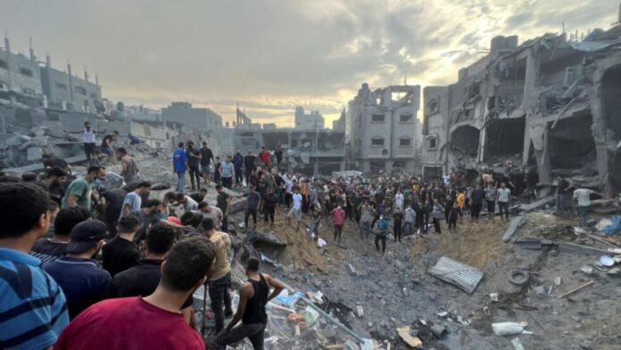 Gaza: Israeli Bombing Kills 24 in Refugee Camps