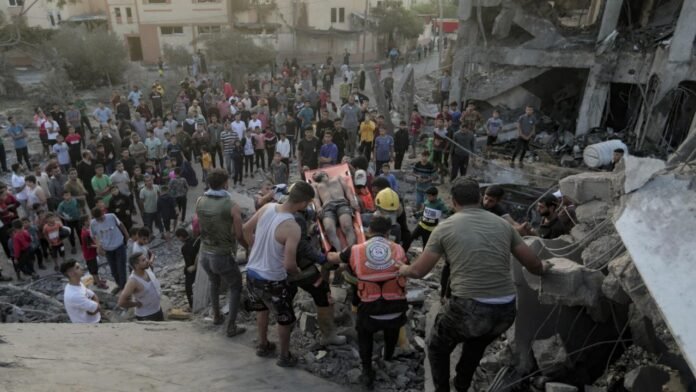 Gaza Bombing Near UN Aid Center Kills Dozens