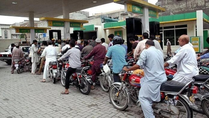 Pakistan Fuel Crisis Nationwide Pump Closures