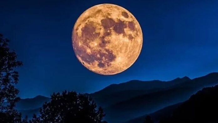 August 19, 2024 First Super Blue Moon of the Year