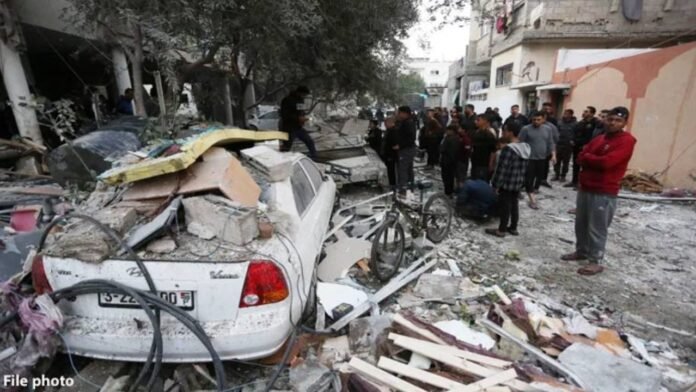 Gaza Crisis Escalates: Latest Attacks & Casualties