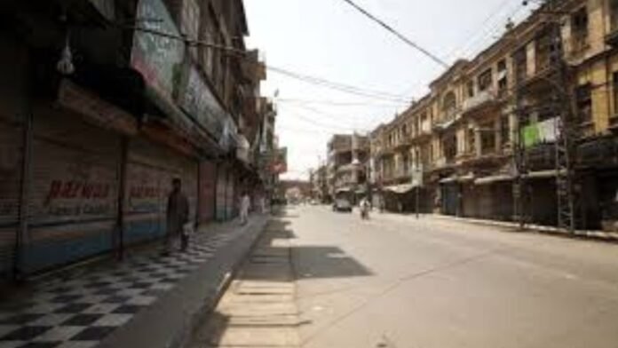 Lahore Traders Protest: Shutdown & Sit-In Demand Relief