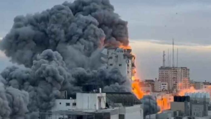 Gaza Crisis Israeli Airstrikes Target Refugees & School