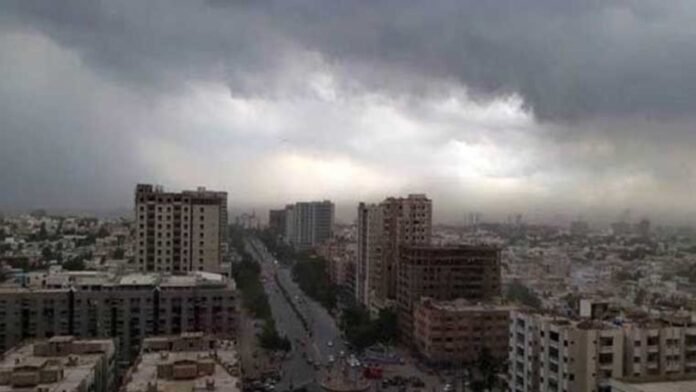 Pleasant Weather in Karachi with Partly Cloudy Skies