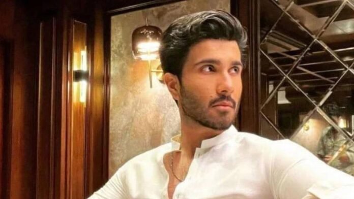 Feroze Khan Victim of Black Magic with Strange Experiences